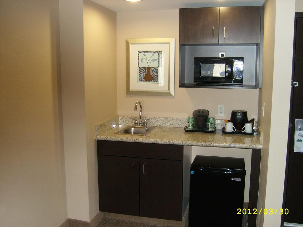 Best Western Plus Las Vegas South Henderson Екстер'єр фото